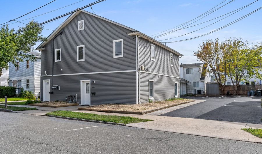 517 14th Ave, Belmar, NJ 07719 - 5 Beds, 3 Bath