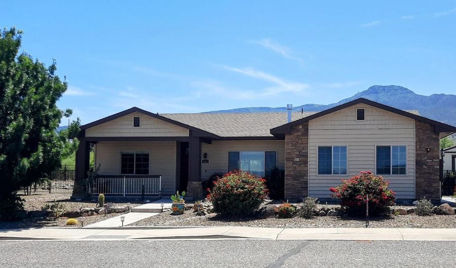 1941 Crossroads Blvd, Clarkdale, AZ 86324 - 3 Beds, 2 Bath