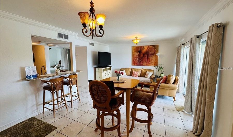 614 ORANGE Dr 200, Altamonte Springs, FL 32701 - 1 Beds, 1 Bath