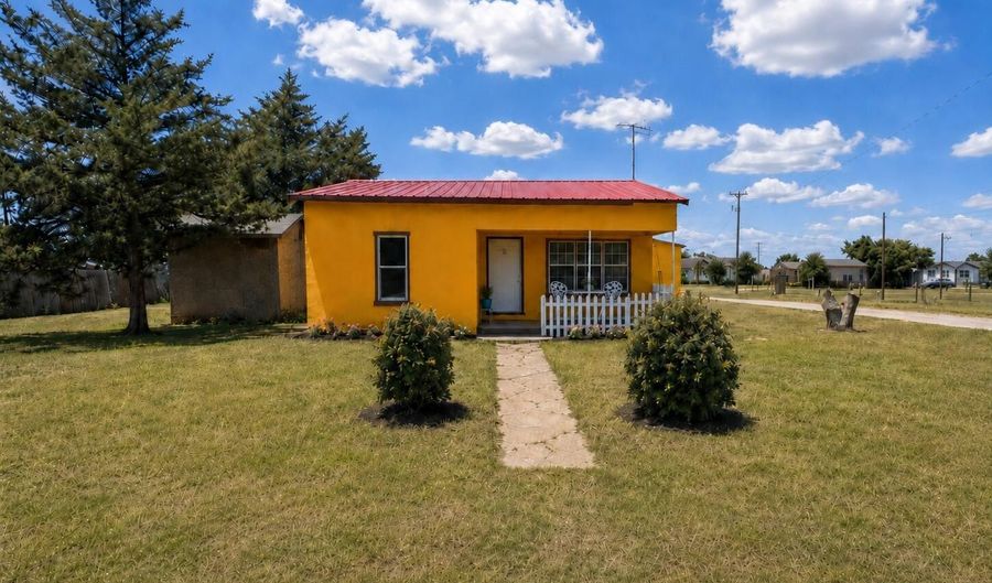 115 Duggan Ave, Anton, TX 79313 - 3 Beds, 1 Bath