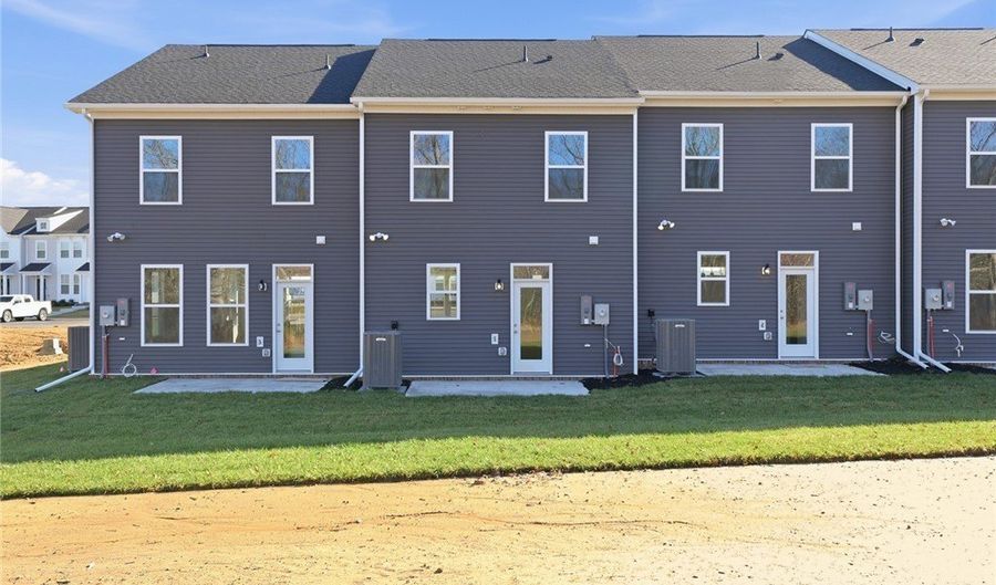 332 Mt. McCauley Way, Aylett, VA 23009 - 3 Beds, 3 Bath