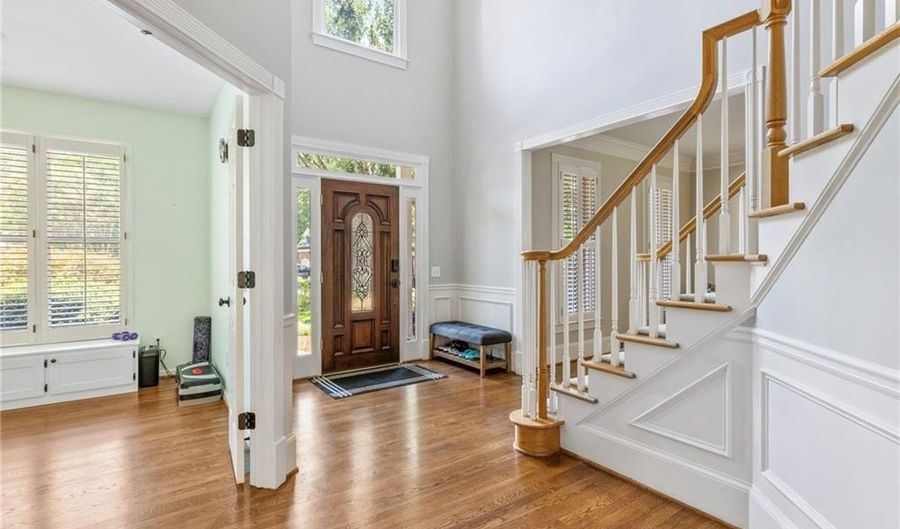 3095 Walnut Creek Dr, Alpharetta, GA 30005 - 5 Beds, 4 Bath