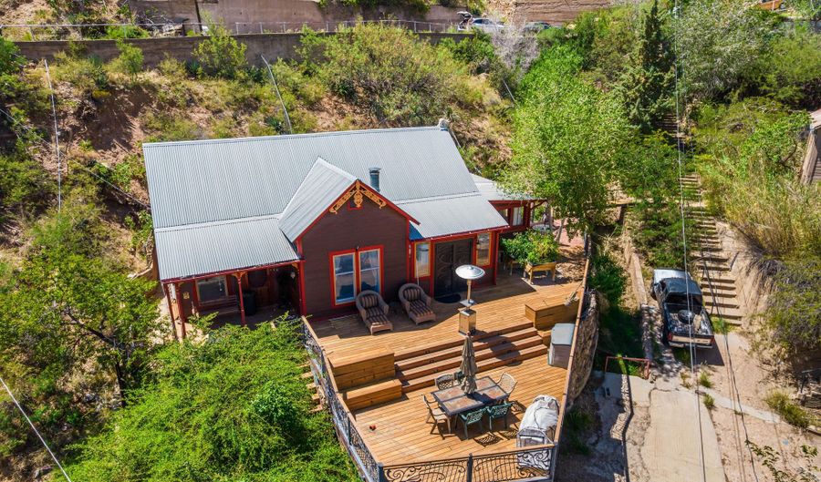 84 SHEARER Ave, Bisbee, AZ 85603 - 2 Beds, 1 Bath