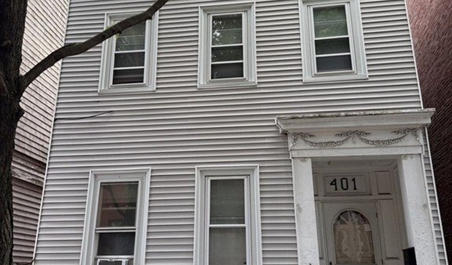 401 W 4th St, Boston, MA 02127 - 5 Beds, 5 Bath