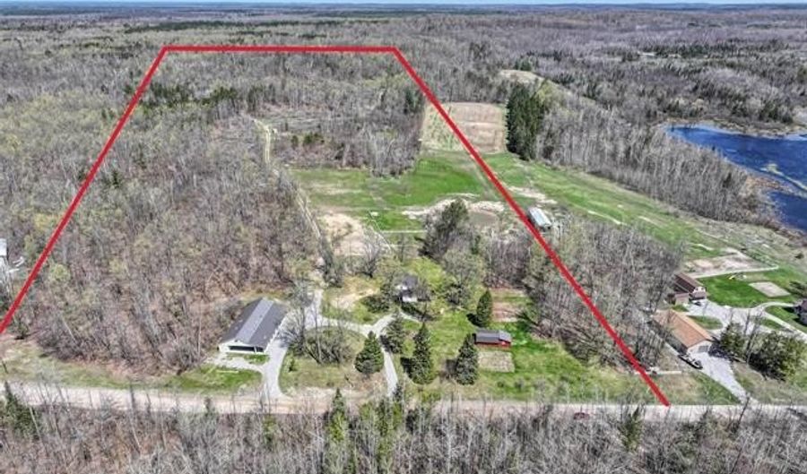 1064 W Helmer Lake Rd, Almer, MI 48647 - 6 Beds, 2 Bath