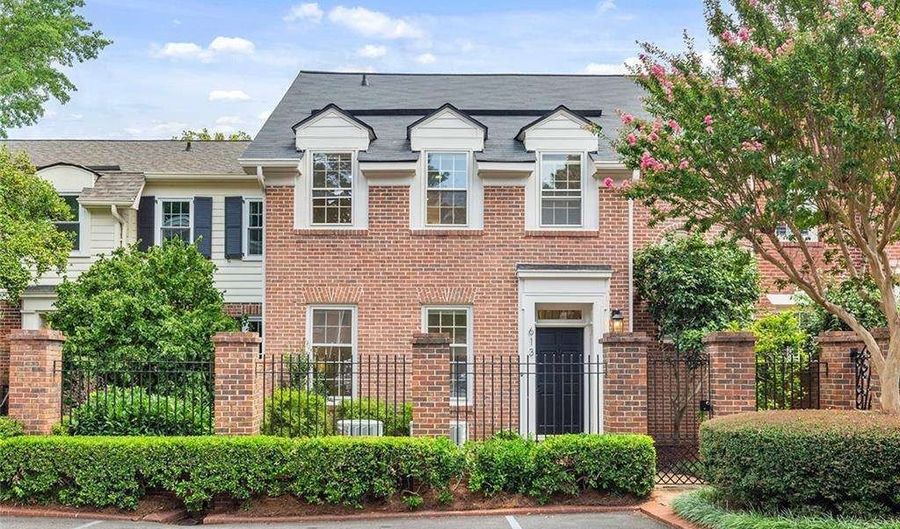 613 Pinetree, Decatur, GA 30030 - 3 Beds, 4 Bath