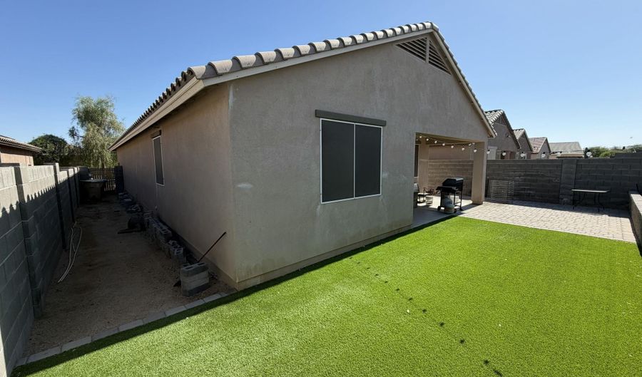 24740 W JESSICA Ln, Buckeye, AZ 85326 - 3 Beds, 2 Bath