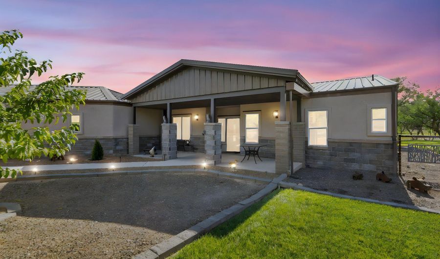 2332 S Diamond Creek Ln, Camp Verde, AZ 86322 - 4 Beds, 4 Bath