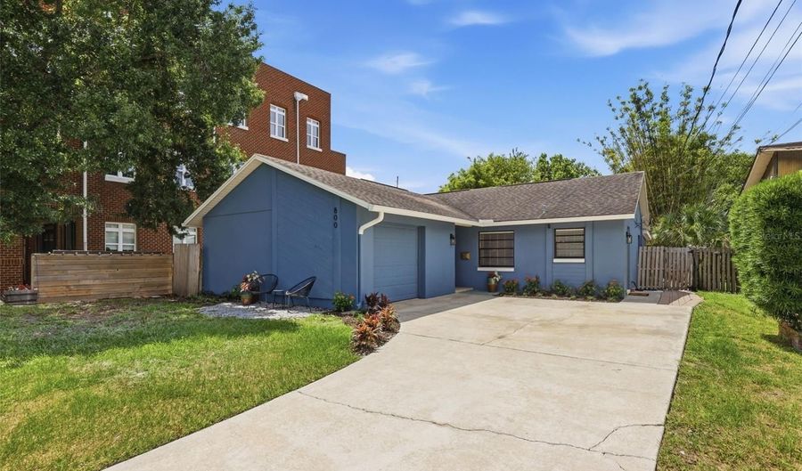 800 VASSAR St, Orlando, FL 32804 - 3 Beds, 2 Bath