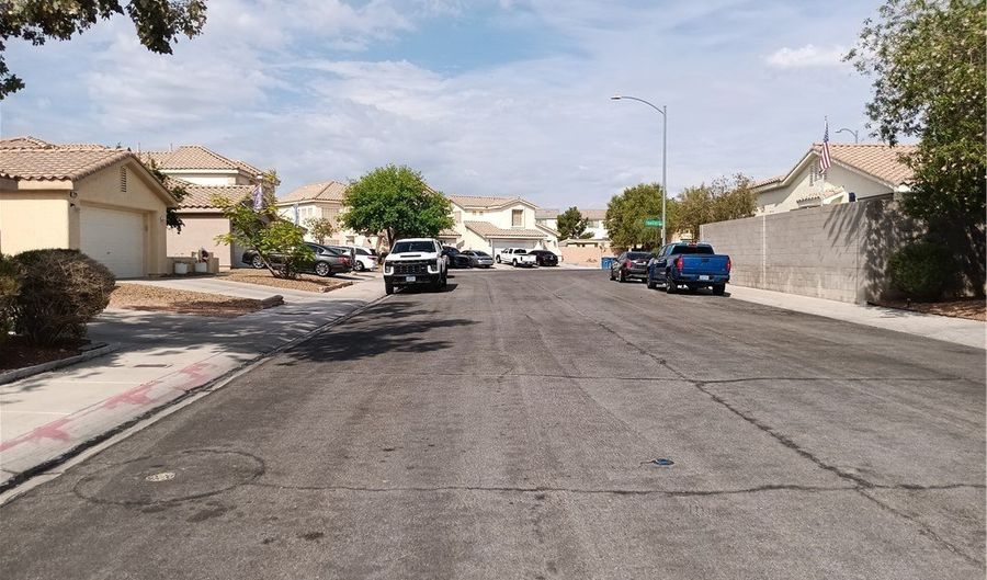 7721 Sanction Ave, Las Vegas, NV 89131 - 3 Beds, 3 Bath