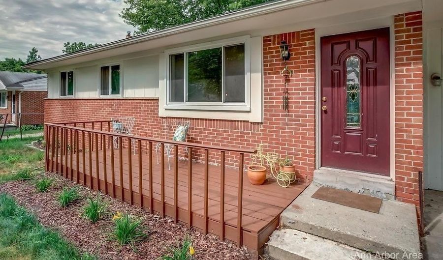 2339 Pontiac Trl, Ann Arbor, MI 48105 - 3 Beds, 2 Bath