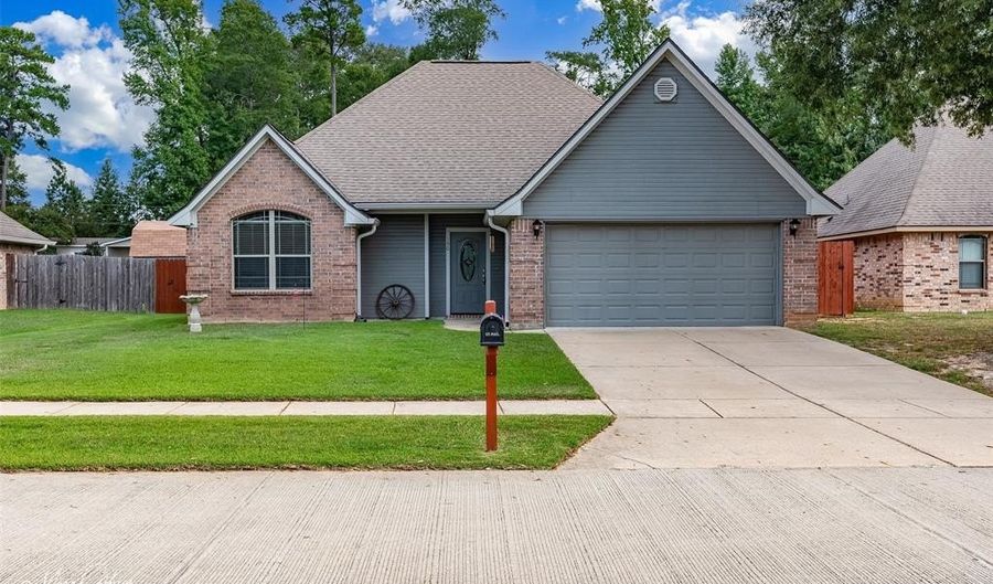 190 Bent Tree Loop, Haughton, LA 71037 - 3 Beds, 2 Bath