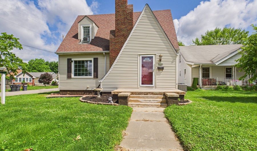 328 Marine Dr, Anderson, IN 46016 - 3 Beds, 2 Bath