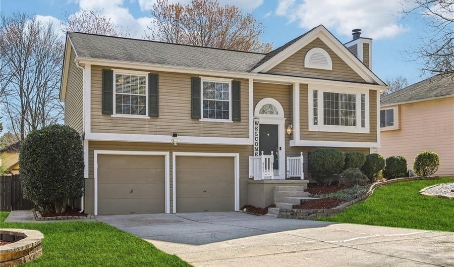 10475 Willow Meadow Cir, Alpharetta, GA 30022 - 3 Beds, 3 Bath