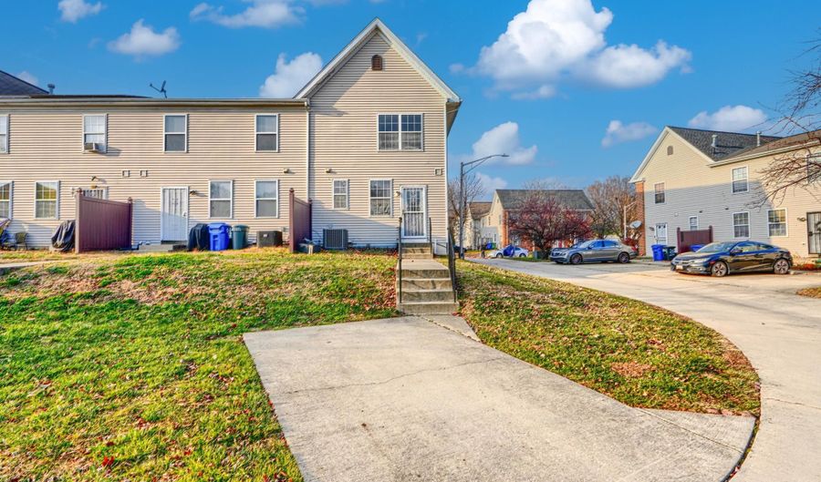 703 GEORGE St, Baltimore, MD 21201 - 4 Beds, 4 Bath