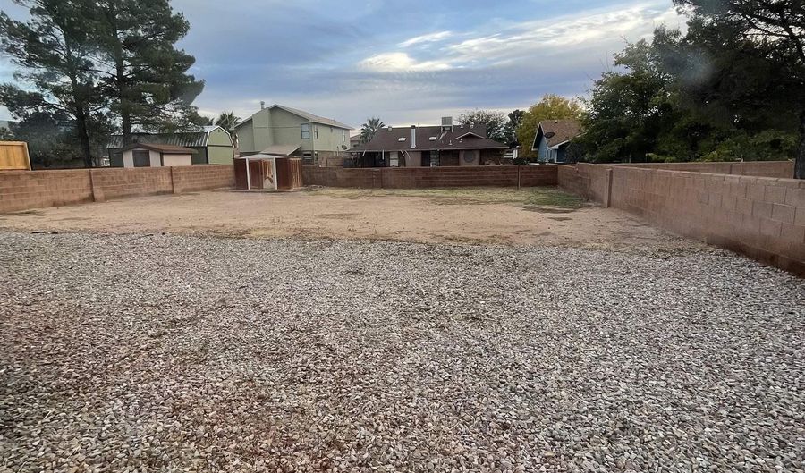 1409 Challenger Ave, Alamogordo, NM 88310 - 3 Beds, 1 Bath