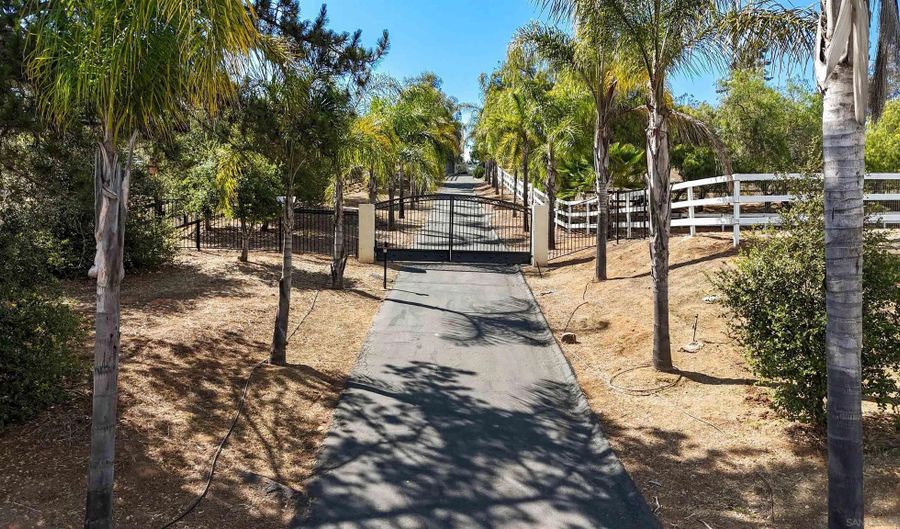 7928 Harmony Grove Rd, Escondido, CA 92029 - 4 Beds, 3 Bath