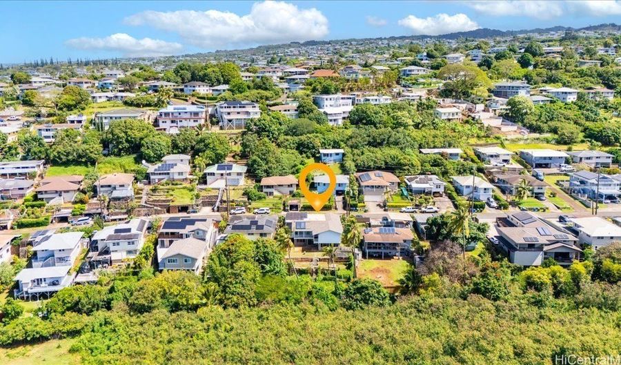 99-627 Kaulainahee Pl, Aiea, HI 96701 - 4 Beds, 3 Bath
