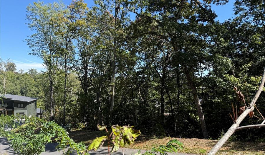 407 Old Fox Trl 72, Asheville, NC 28806 - 0 Beds, 0 Bath