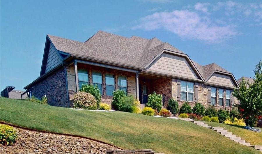 3103 NE Doyle Dr, Bentonville, AR 72712 - 4 Beds, 3 Bath