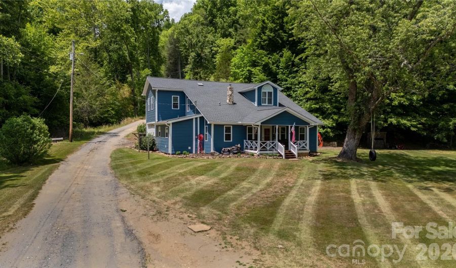84 Sheets Farm Rd, Bakersville, NC 28705 - 4 Beds, 3 Bath