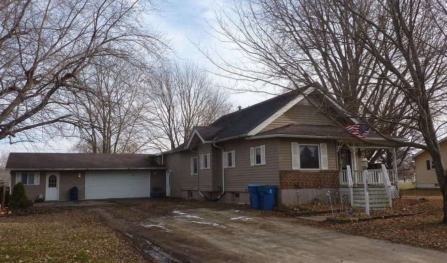 609 5th Ave, Belle Plaine, IA 52208 - 2 Beds, 1 Bath