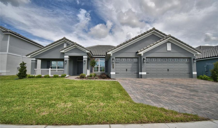 5421 WATERSIDE Dr, Auburndale, FL 33823 - 4 Beds, 3 Bath