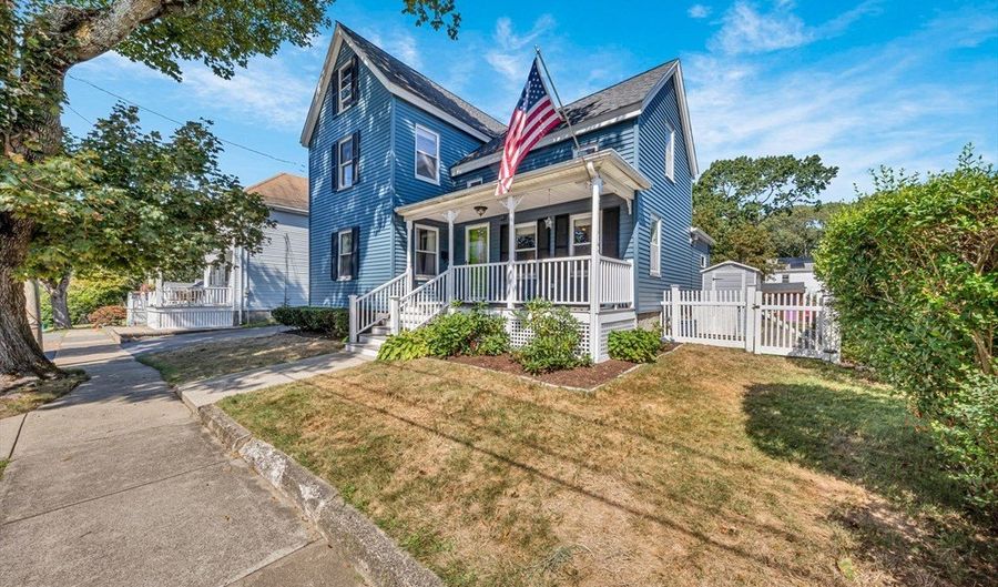 31 Ashton St, Beverly, MA 01915 - 3 Beds, 2 Bath