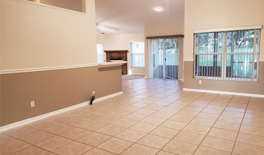1612 SWEETWATER WEST Cir, Apopka, FL 32712 - 4 Beds, 3 Bath