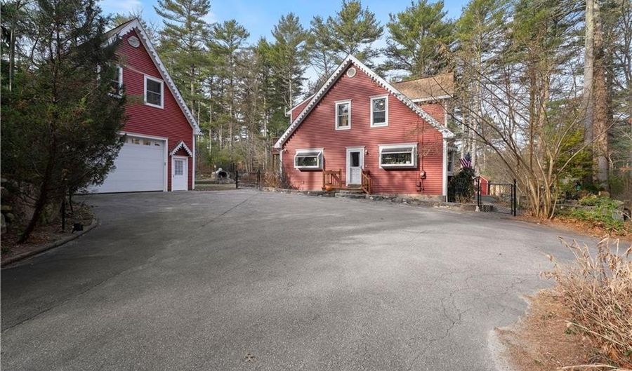 511 Tripps Corner Rd, Exeter, RI 02822 - 3 Beds, 2 Bath