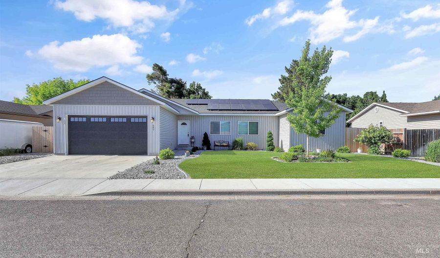 680 E 19th St, Burley, ID 83318 - 4 Beds, 2 Bath