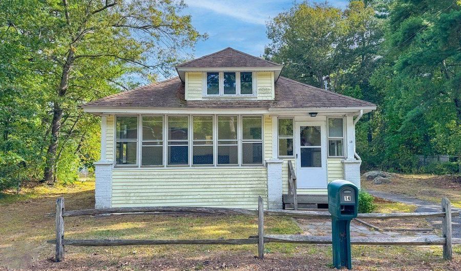 14 Brook St, Ayer, MA 01432 - 3 Beds, 1 Bath