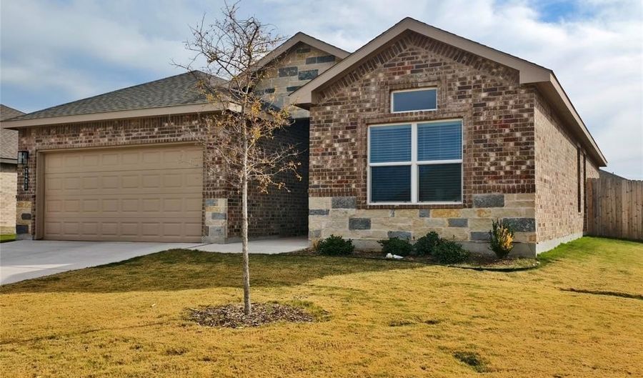 2401 Continental Ave, Abilene, TX 79601 - 4 Beds, 2 Bath