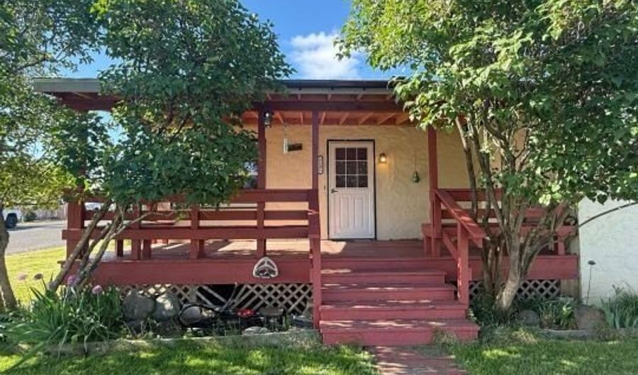 1101 W 4th St, Alturas, CA 96101 - 2 Beds, 1 Bath