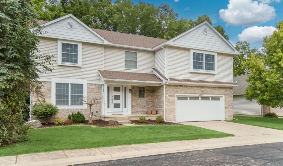 3085 N Foxridge Ct, Ann Arbor, MI 48105 - 5 Beds, 5 Bath