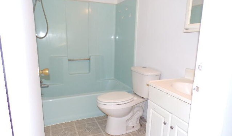 101 Mohawk Trl, Albrightsville, PA 18210 - 3 Beds, 1 Bath