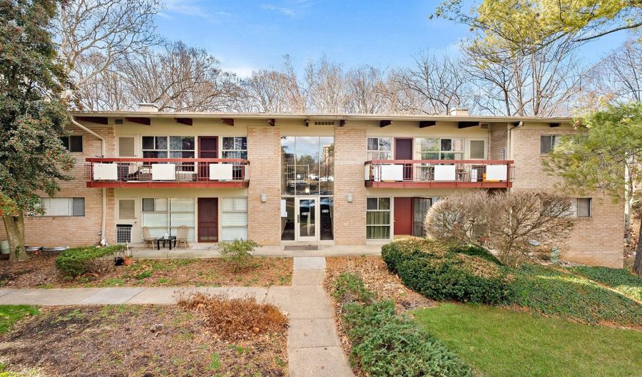 4227 AMERICANA Dr 102, Annandale, VA 22003 - 1 Beds, 1 Bath