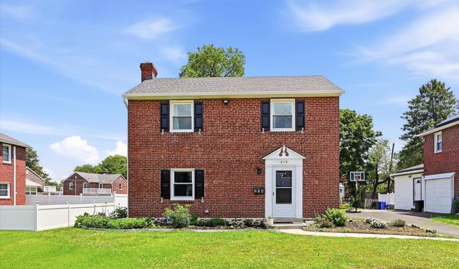 214 PRISCILLA Ln, Aldan, PA 19018 - 3 Beds, 3 Bath