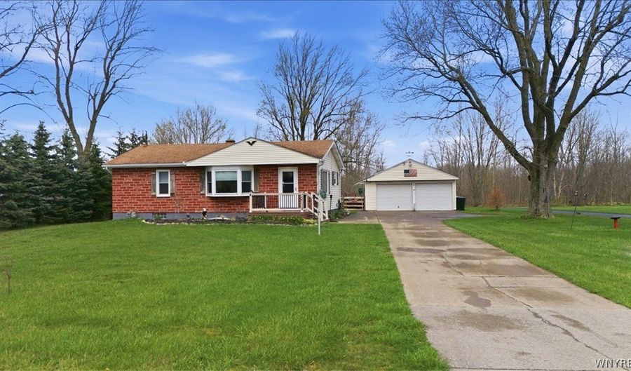 12314 Genesee St, Alden, NY 14004 - 3 Beds, 2 Bath