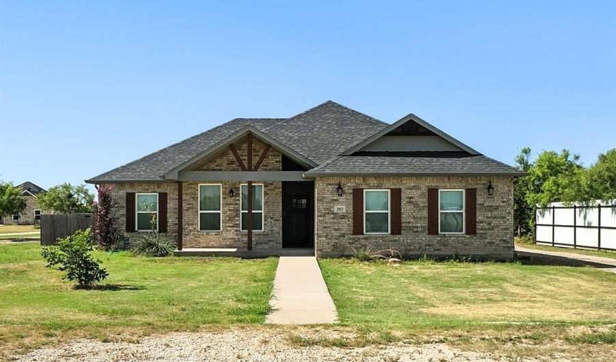 383 Foxtrot Ln, Abilene, TX 79602 - 3 Beds, 2 Bath