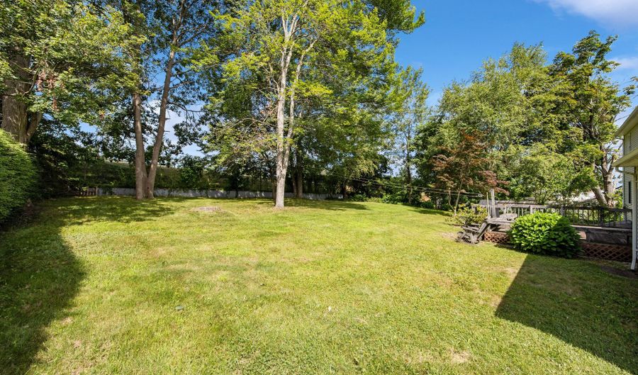 198 Crown St, Bristol, CT 06010 - 3 Beds, 2 Bath