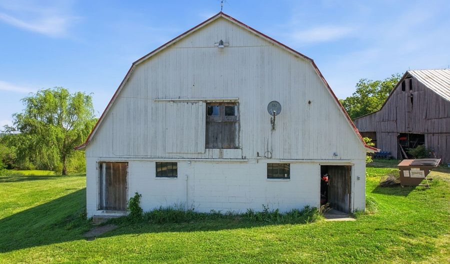 3271 Dover Rd, Augusta, KY 41002 - 3 Beds, 1 Bath