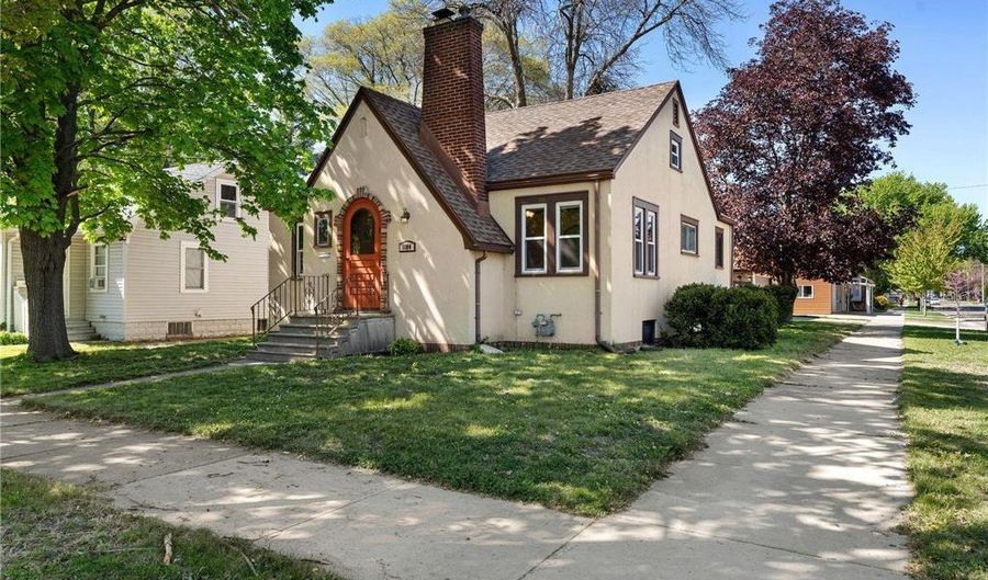 1100 2nd Ave SW, Austin, MN 55912 - 2 Beds, 2 Bath