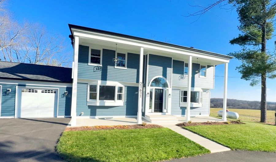 21611 SLIDELL Rd, Boyds, MD 20841 - 5 Beds, 4 Bath