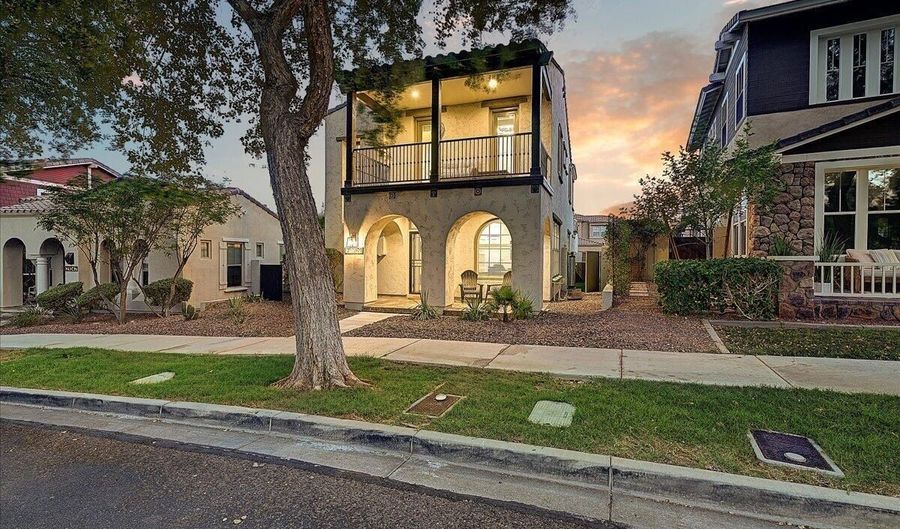 21053 W GLEN St, Buckeye, AZ 85396 - 4 Beds, 3 Bath