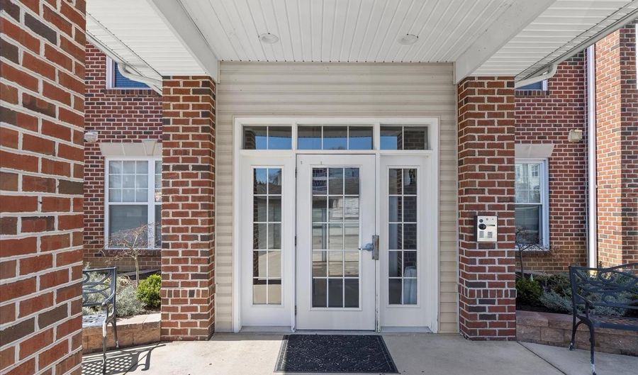 311 TIREE Ct #202, Abingdon, MD 21009 - 2 Beds, 2 Bath