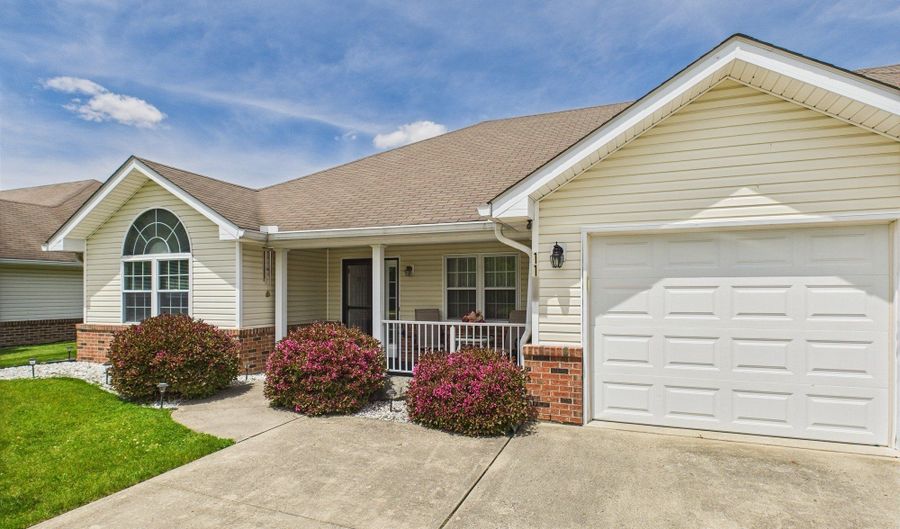 1108 Northfield Ln, Anderson, IN 46011 - 2 Beds, 2 Bath