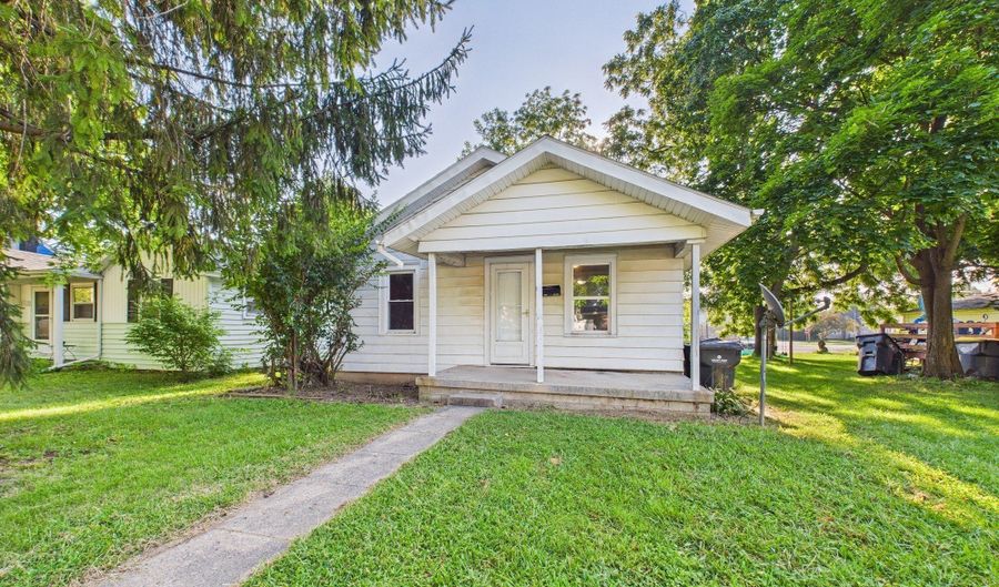 2108 Silver St, Anderson, IN 46012 - 2 Beds, 1 Bath