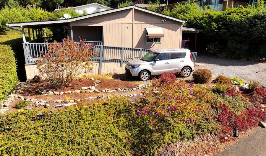 98041 HALLWAY Rd 37, Brookings, OR 97415 - 3 Beds, 2 Bath