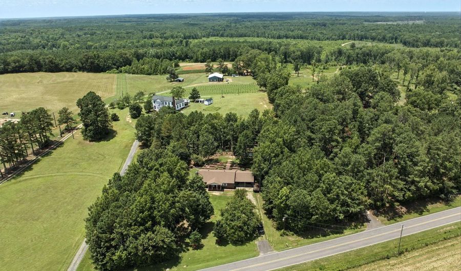 3091 Summerland Hwy, Leesville, SC 29070 - 2 Beds, 2 Bath